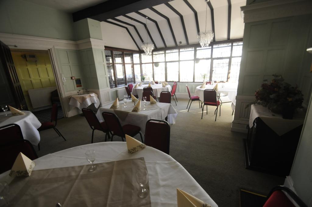 Royal Oak Hotel Hawkhurst Dış mekan fotoğraf